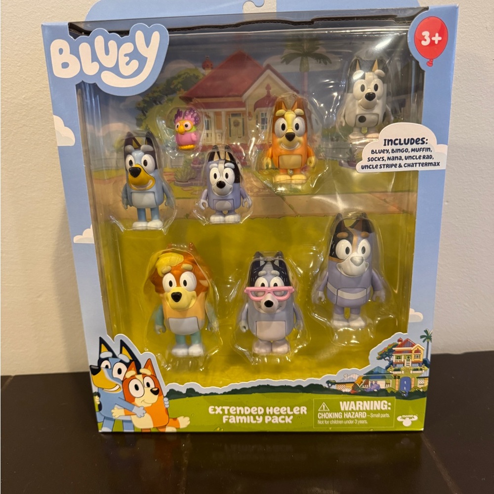 Bluey Bingo Bandit Chilli Heeler Family Action Figure Set - Blue